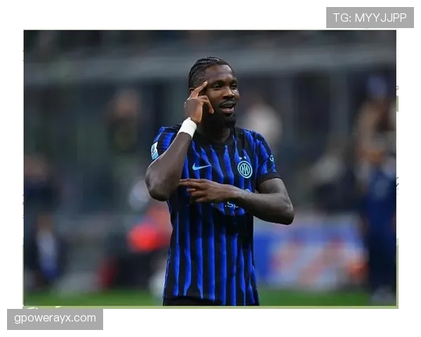 南安普顿明星球员闪耀赛场，球队状态回升展现强劲势头