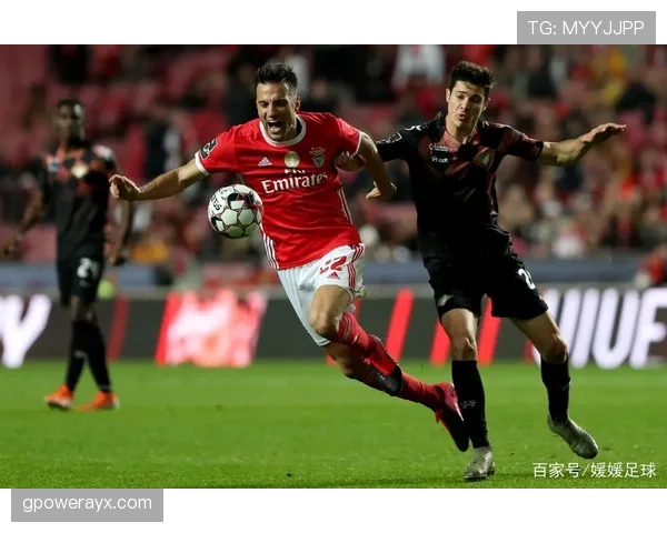 凯泽球员赛季首战状态回暖,出色表现助球队旗开得胜 凯泽球员赛季首战状态回暖,出色表现助球队旗开得胜