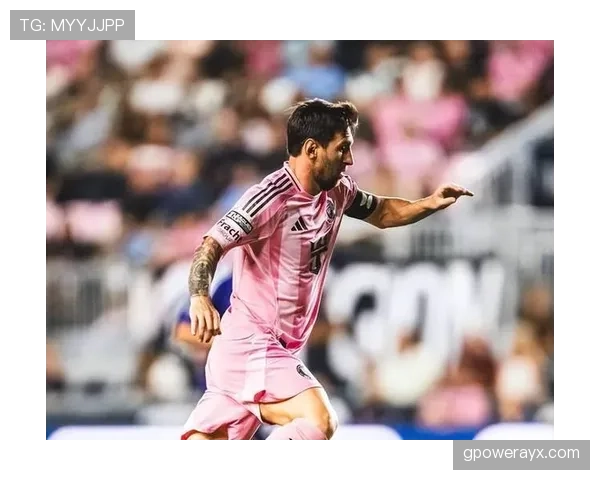 梅西居然带球去超市结账，那架势……我笑出声了！